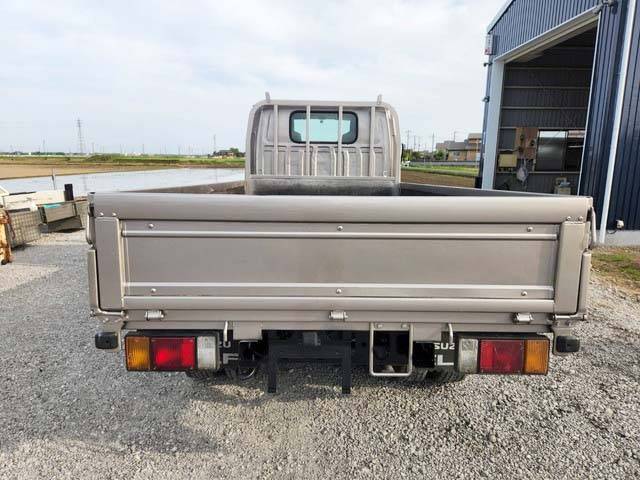 いすゞエルフ平ボディ小型（2t・3t）[写真06]