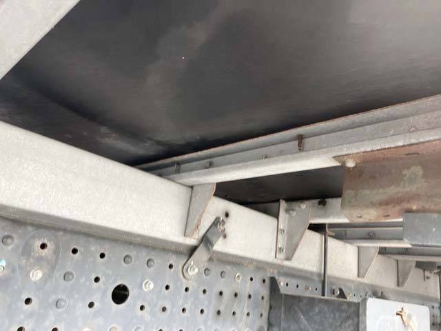 三菱ふそうキャンターアルミバン小型（2t・3t）[写真19]