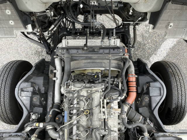 三菱ふそうキャンターアルミバン小型（2t・3t）[写真21]