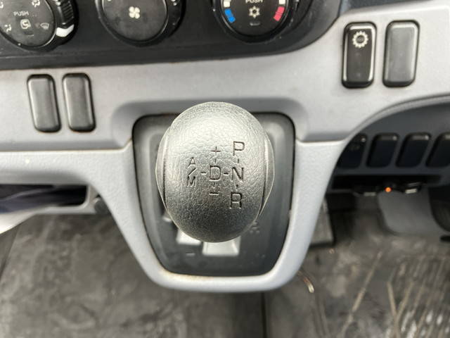 三菱ふそうキャンターアルミバン小型（2t・3t）[写真32]