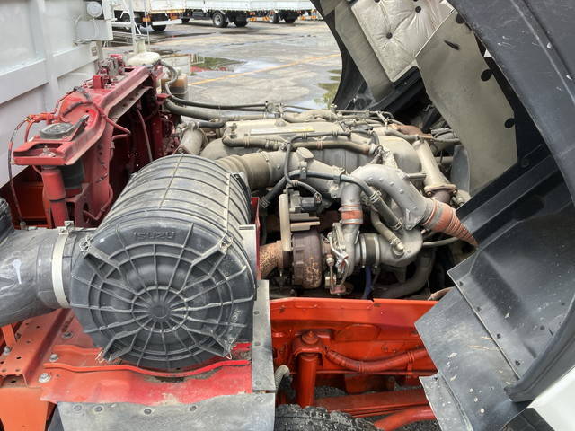 いすゞギガダンプ大型（10t）[写真24]