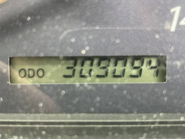 いすゞギガダンプ大型（10t）[写真34]