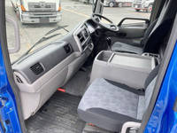 UDトラックスコンドル冷凍車（冷蔵車）中型（4t）[写真28]