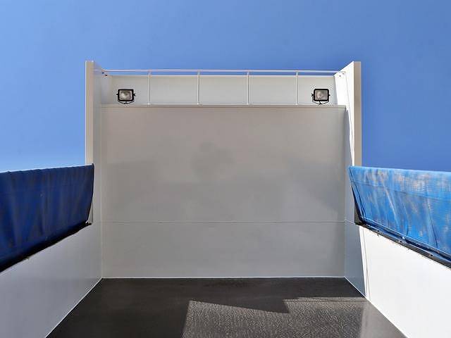 いすゞギガダンプ大型（10t）[写真13]