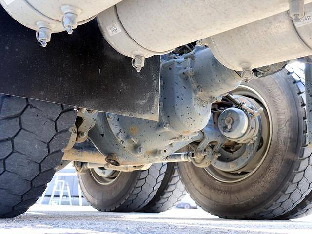 いすゞギガダンプ大型（10t）[写真21]