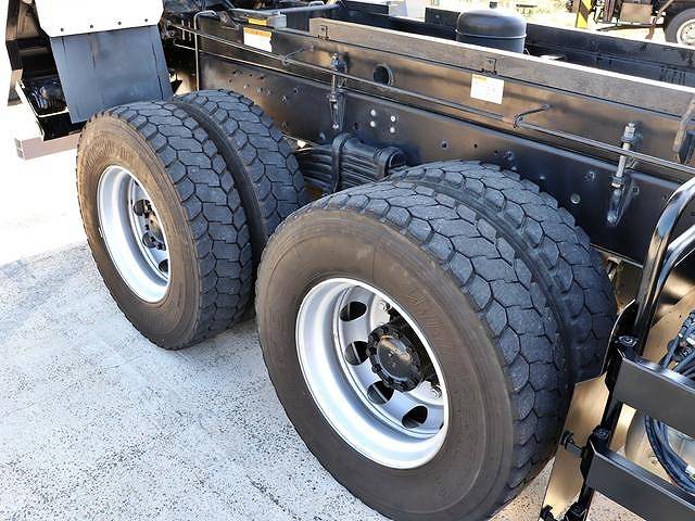 いすゞギガダンプ大型（10t）[写真38]