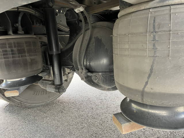 三菱ふそうファイターアルミウイング中型（4t）[写真14]