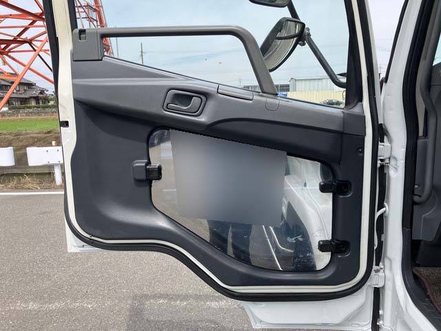 三菱ふそうファイターアルミウイング中型（4t）[写真26]