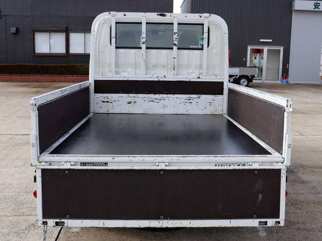 トヨタトヨエースダブルキャブ（Wキャブ）小型（2t・3t）[写真14]