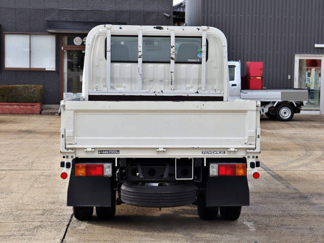 トヨタトヨエースダブルキャブ（Wキャブ）小型（2t・3t）[写真08]