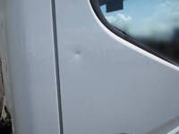 三菱ふそうキャンターアルミバン小型（2t・3t）[写真13]