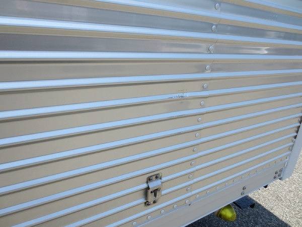 三菱ふそうキャンターアルミバン小型（2t・3t）[写真14]