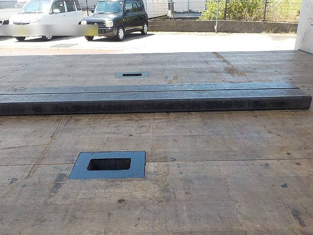 いすゞギガアルミウイング大型（10t）[写真11]