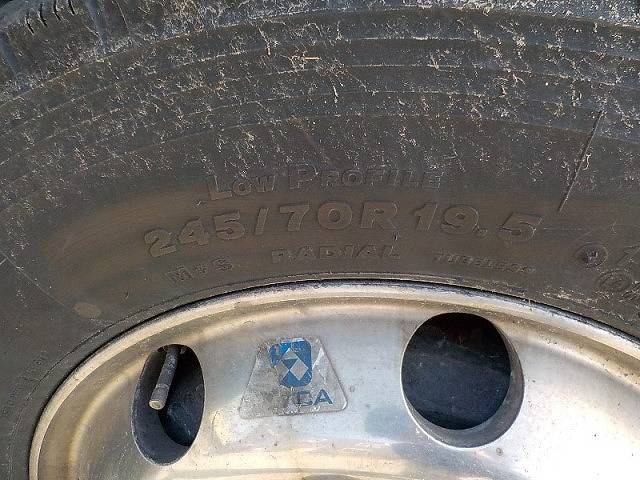 いすゞギガアルミウイング大型（10t）[写真20]