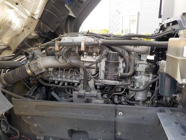 いすゞギガアルミウイング大型（10t）[写真33]