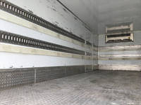 三菱ふそうファイター冷凍車（冷蔵車）中型（4t）[写真12]