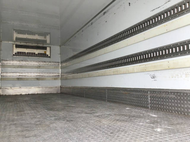 三菱ふそうファイター冷凍車（冷蔵車）中型（4t）[写真13]