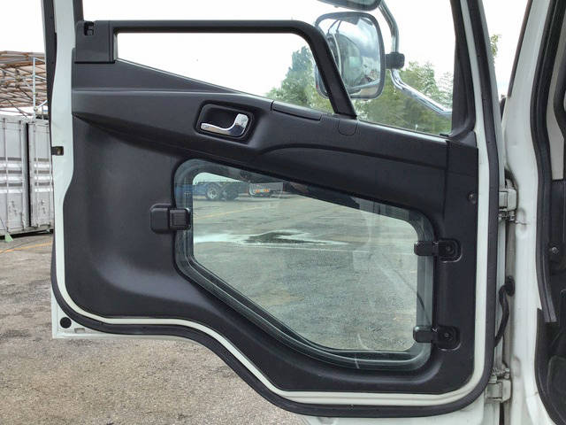 三菱ふそうファイター冷凍車（冷蔵車）中型（4t）[写真29]