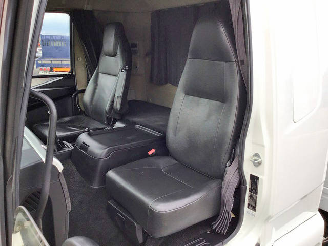 三菱ふそうファイター冷凍車（冷蔵車）中型（4t）[写真32]