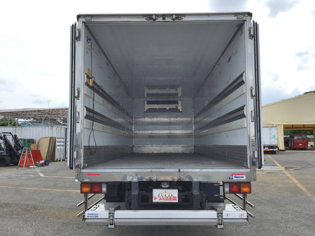 三菱ふそうファイター冷凍車（冷蔵車）中型（4t）[写真09]