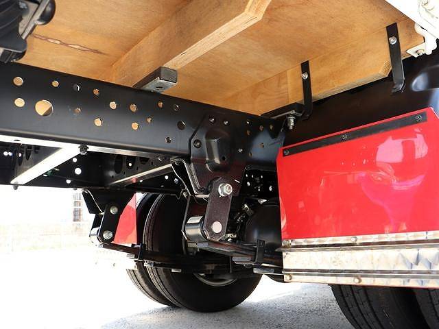 いすゞエルフダブルキャブ（Wキャブ）小型（2t・3t）[写真11]