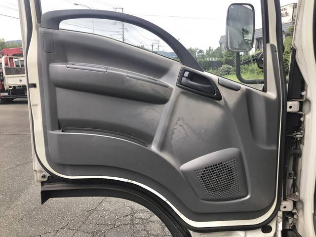 いすゞエルフ冷凍車（冷蔵車）小型（2t・3t）[写真25]