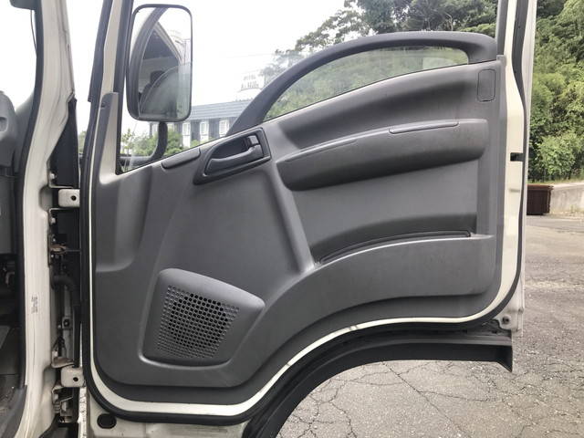 いすゞエルフ冷凍車（冷蔵車）小型（2t・3t）[写真26]