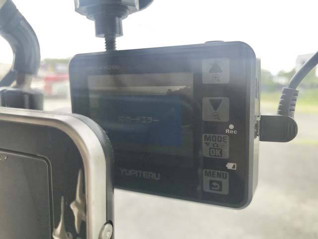 いすゞエルフ冷凍車（冷蔵車）小型（2t・3t）[写真38]