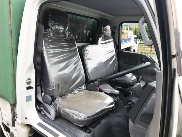 いすゞエルフ幌車小型（2t・3t）[写真28]