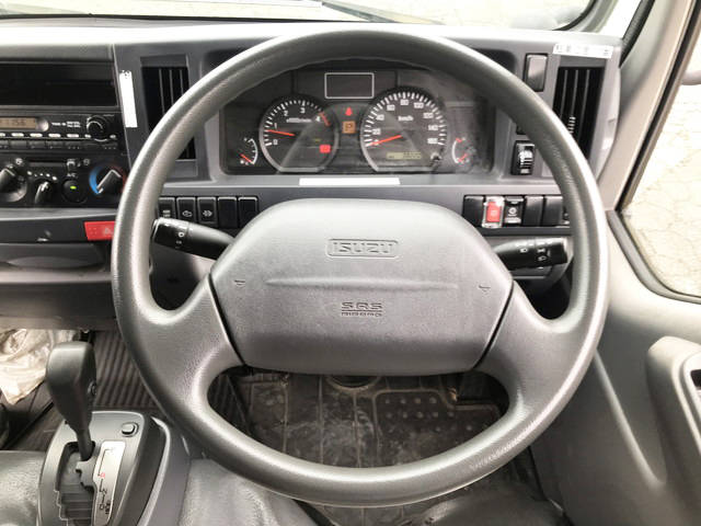 いすゞエルフ幌車小型（2t・3t）[写真32]