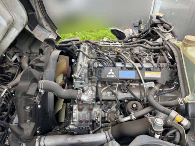 三菱ふそうキャンターアルミバン小型（2t・3t）[写真14]