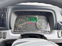 三菱ふそうキャンターアルミバン小型（2t・3t）[写真20]