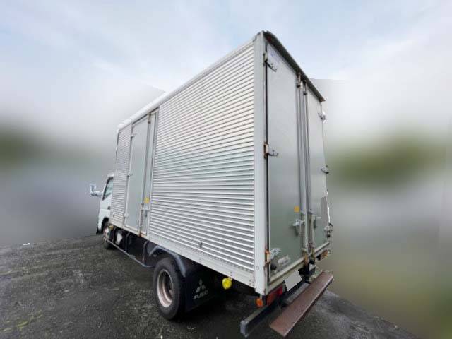 三菱ふそうキャンターアルミバン小型（2t・3t）[写真04]