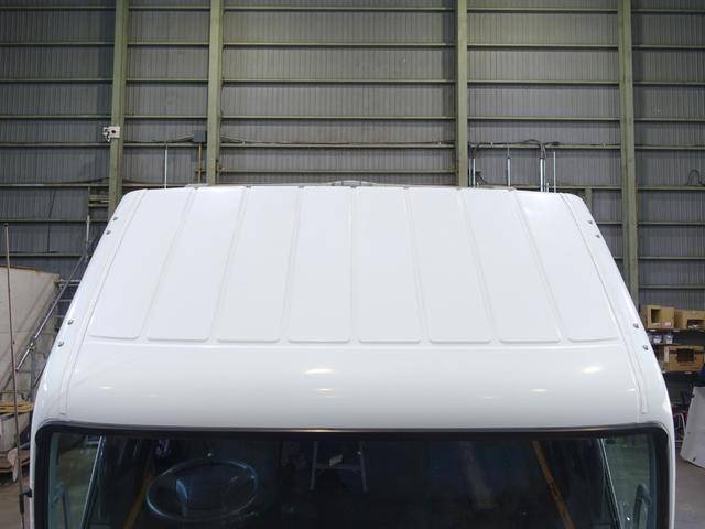 三菱ふそうキャンターアルミウイング小型（2t・3t）[写真10]