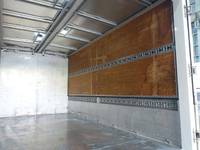 三菱ふそうキャンターアルミウイング小型（2t・3t）[写真12]