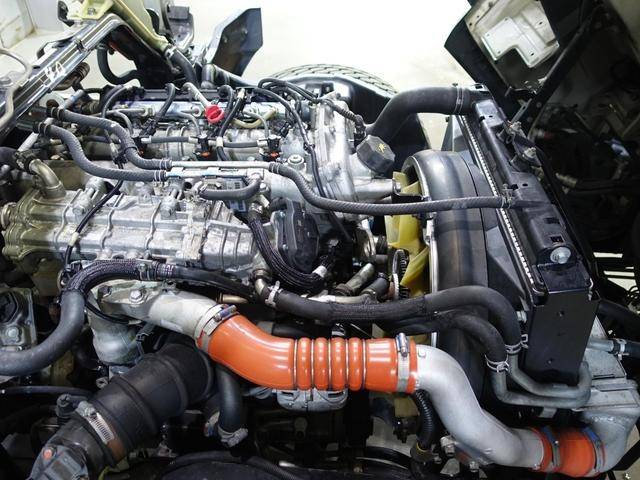 三菱ふそうキャンターアルミウイング小型（2t・3t）[写真23]