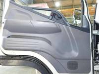 三菱ふそうキャンターアルミウイング小型（2t・3t）[写真36]