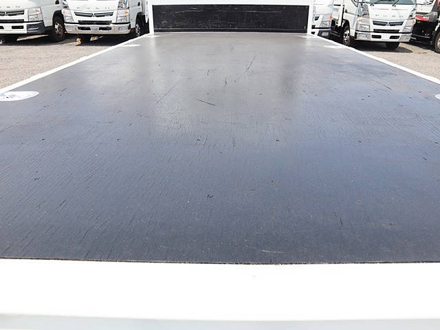 三菱ふそうキャンターダブルキャブ（Wキャブ）小型（2t・3t）[写真10]