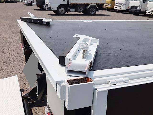 三菱ふそうキャンターダブルキャブ（Wキャブ）小型（2t・3t）[写真11]