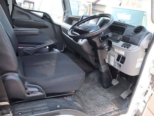 三菱ふそうキャンターダブルキャブ（Wキャブ）小型（2t・3t）[写真22]