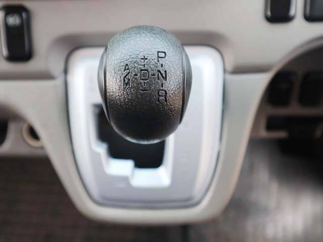 三菱ふそうキャンターダブルキャブ（Wキャブ）小型（2t・3t）[写真32]