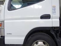 三菱ふそうキャンターアルミバン小型（2t・3t）[写真10]