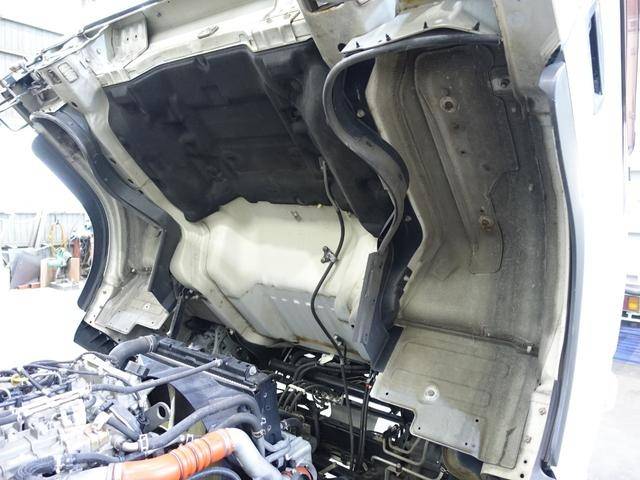 三菱ふそうキャンターアルミバン小型（2t・3t）[写真20]