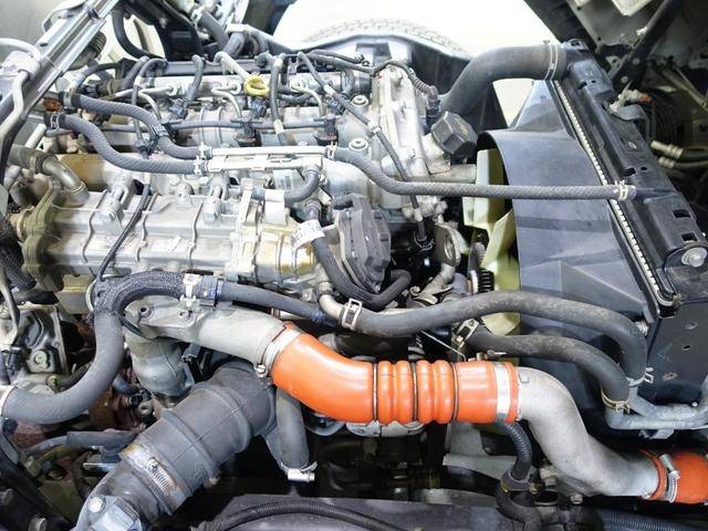 三菱ふそうキャンターアルミバン小型（2t・3t）[写真22]