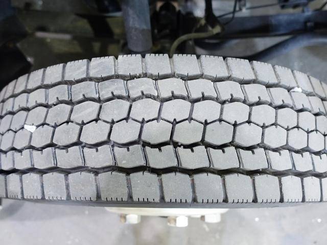 三菱ふそうキャンターアルミバン小型（2t・3t）[写真24]