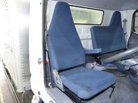 三菱ふそうキャンターアルミバン小型（2t・3t）[写真28]