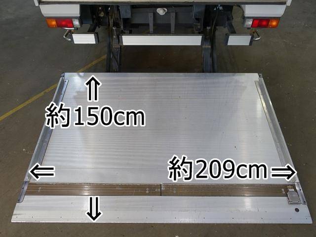 三菱ふそうキャンターアルミバン小型（2t・3t）[写真04]