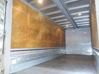 いすゞフォワードパネルウイング中型（4t）[写真11]