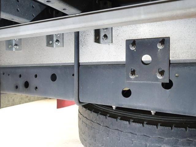 いすゞフォワードパネルウイング中型（4t）[写真21]