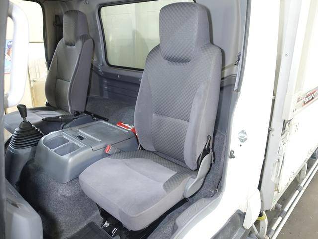 いすゞフォワードパネルウイング中型（4t）[写真31]